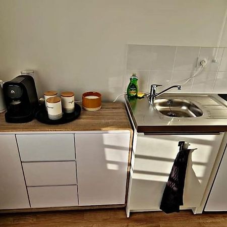 Appartement Loft Climatise Parking Gratuit 5Min Gare à Le Plessis-Bouchard Extérieur photo