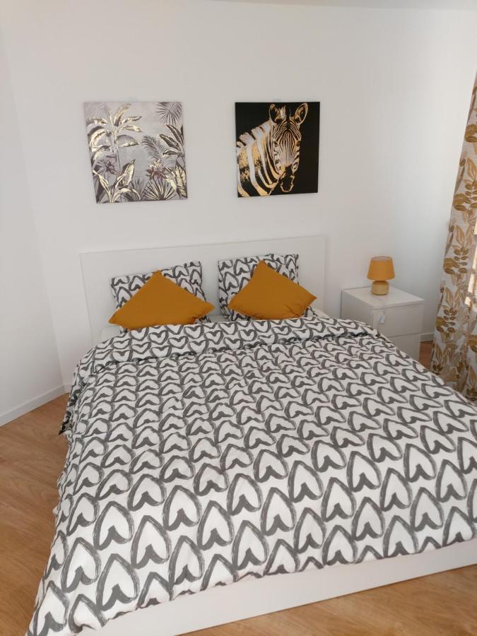 Appartement Loft Climatise Parking Gratuit 5Min Gare à Le Plessis-Bouchard Extérieur photo