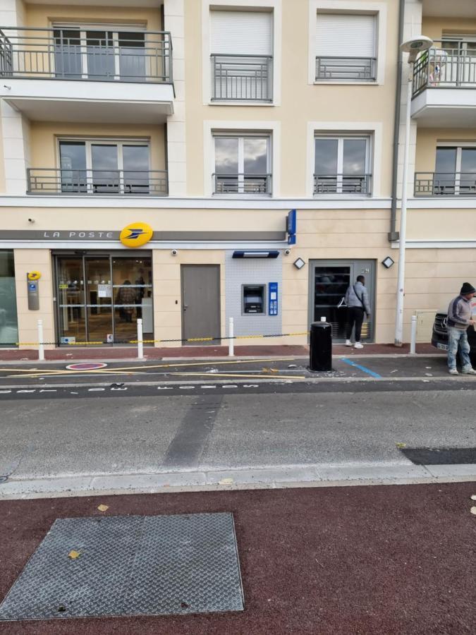 Appartement Loft Climatise Parking Gratuit 5Min Gare à Le Plessis-Bouchard Extérieur photo